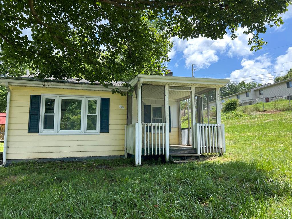303 Government Plant Road Saltville, VA 24370 - Photo 1 of 13 Gallery Image 1