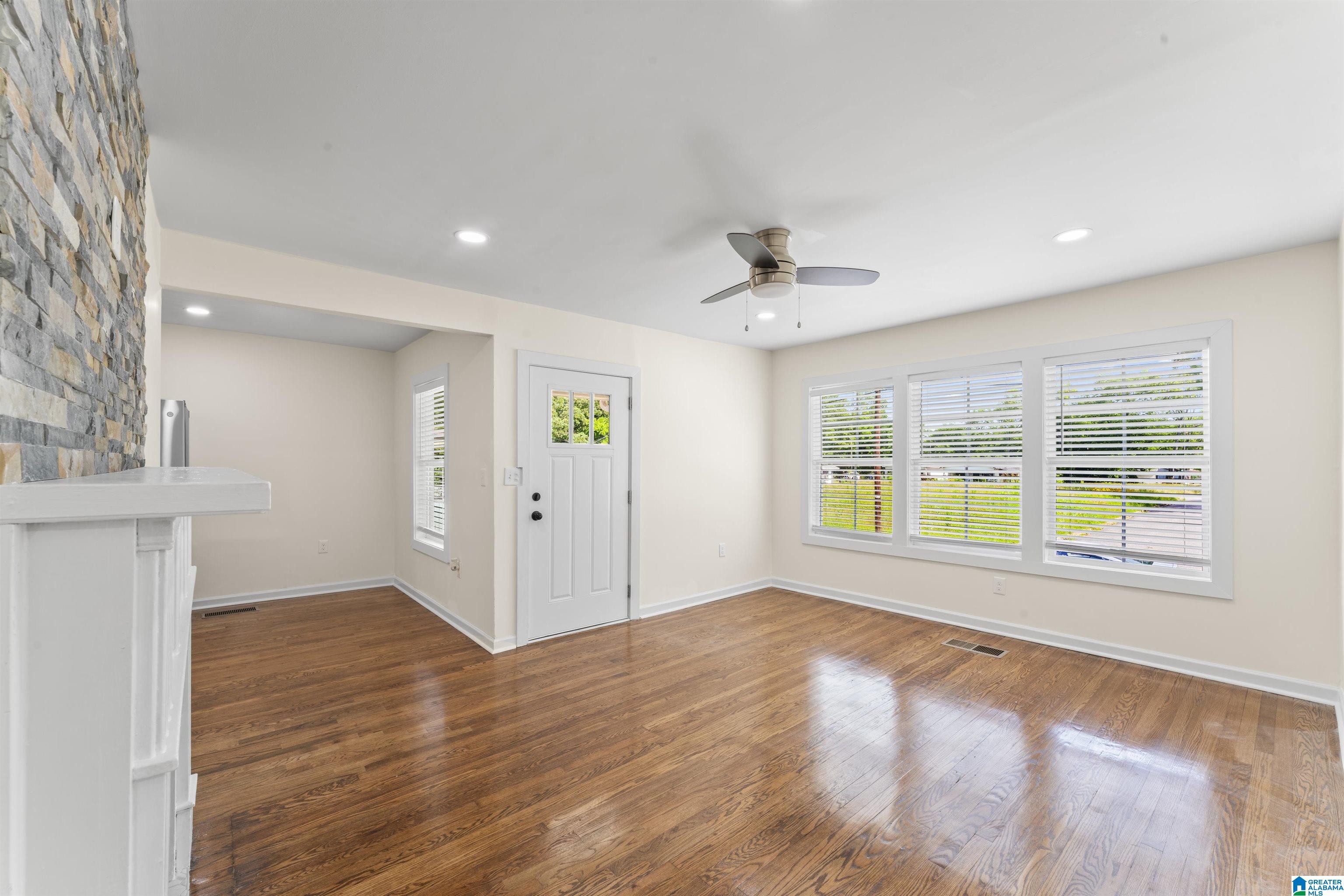205 14th Court Birmingham, AL 35204 - Photo 2 of 28