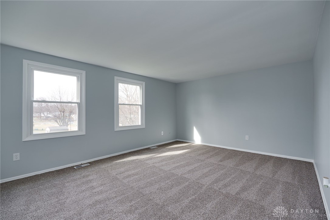 401 Rinehart Road Englewood, OH 45322 - Photo 14 of 33 Gallery Image 14