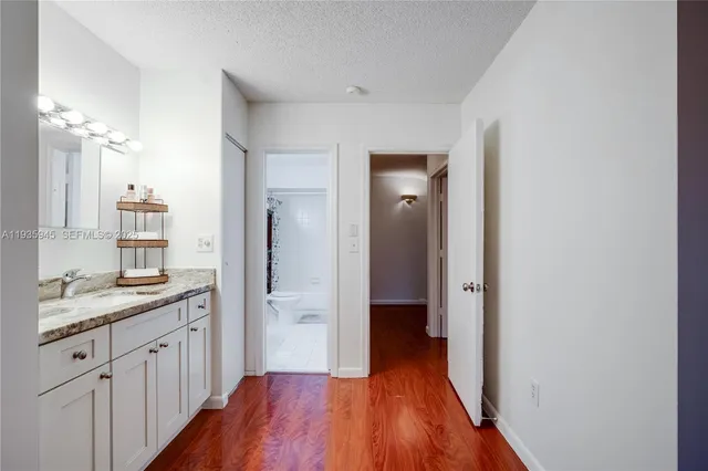 $475,000 | 11483 Southwest 109th Road, Unit 2E, Miami, FL 33176