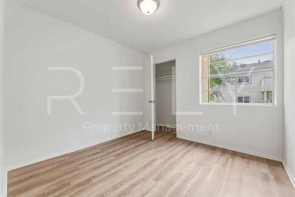 $995 | 302 Algerita Drive, Unit A, Georgetown, TX 78628