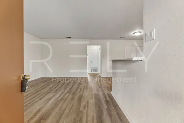 $995 | 302 Algerita Drive, Unit A, Georgetown, TX 78628