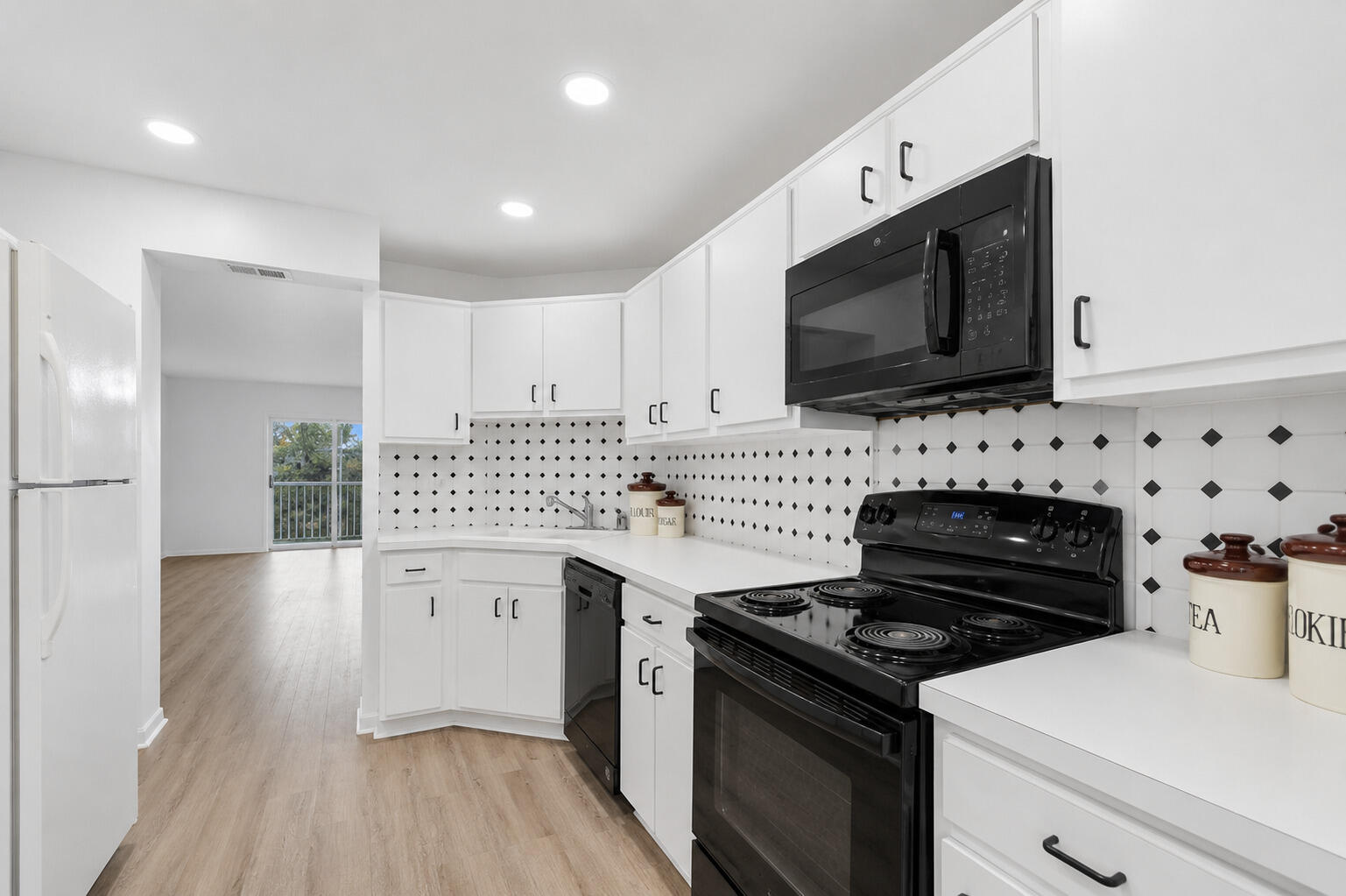 9101 West Sample Road, Unit 402 Coral Springs, FL 33065 - Photo 11 of 31 4