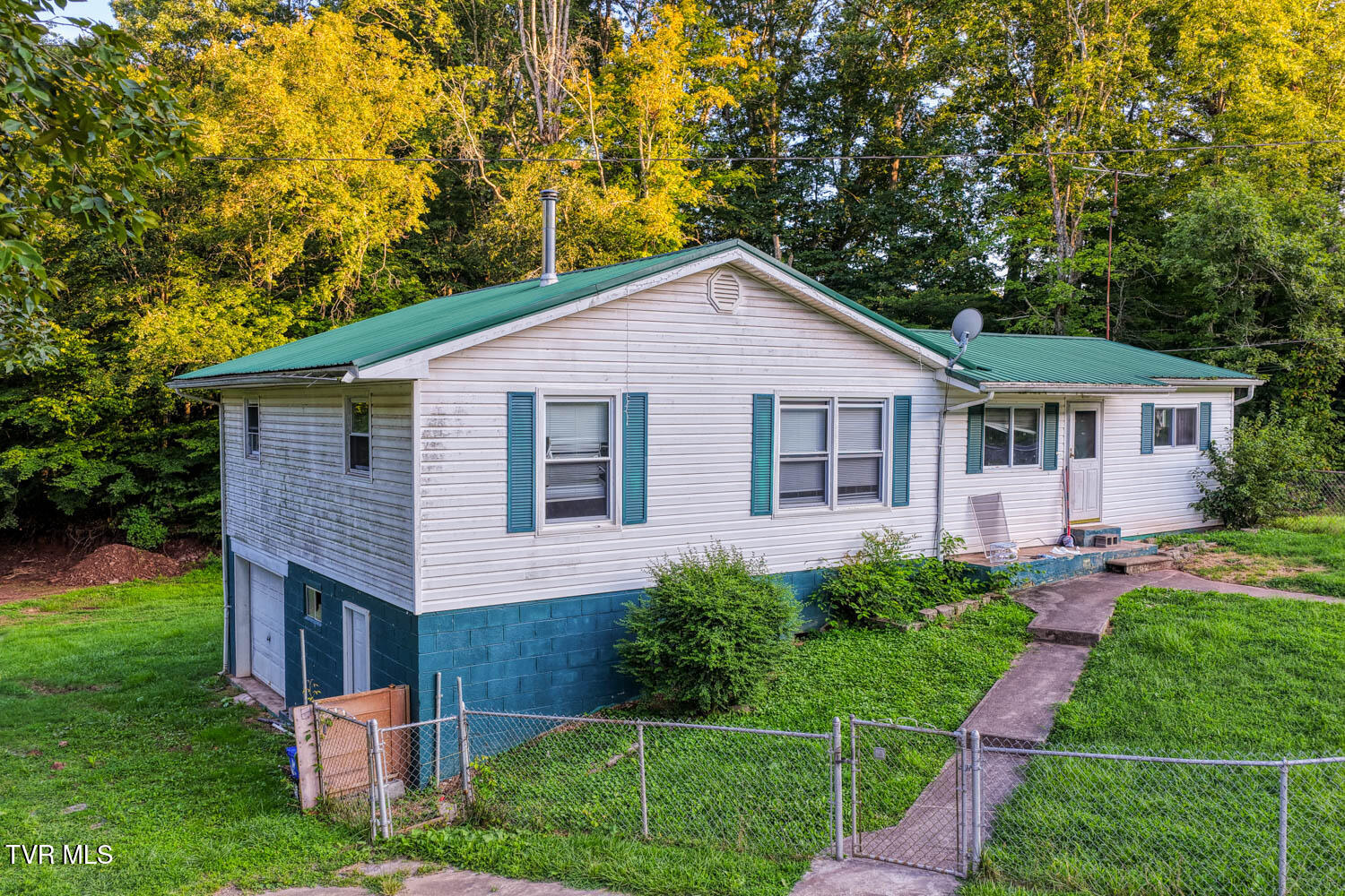 337 Tarpine Valley Road Rogersville, TN 37857 - Photo 3 of 36 337 Tarpine V. Rog MLSa (2 of 27)