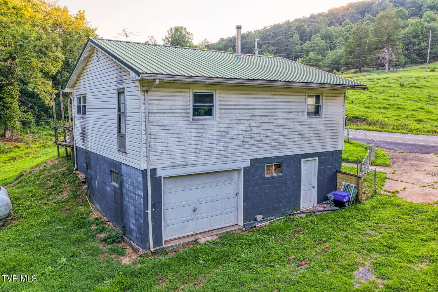 337 Tarpine Valley Road Rogersville, TN 37857 - Photo 6 of 36 337 Tarpine V. Rog MLSa (5 of 27)
