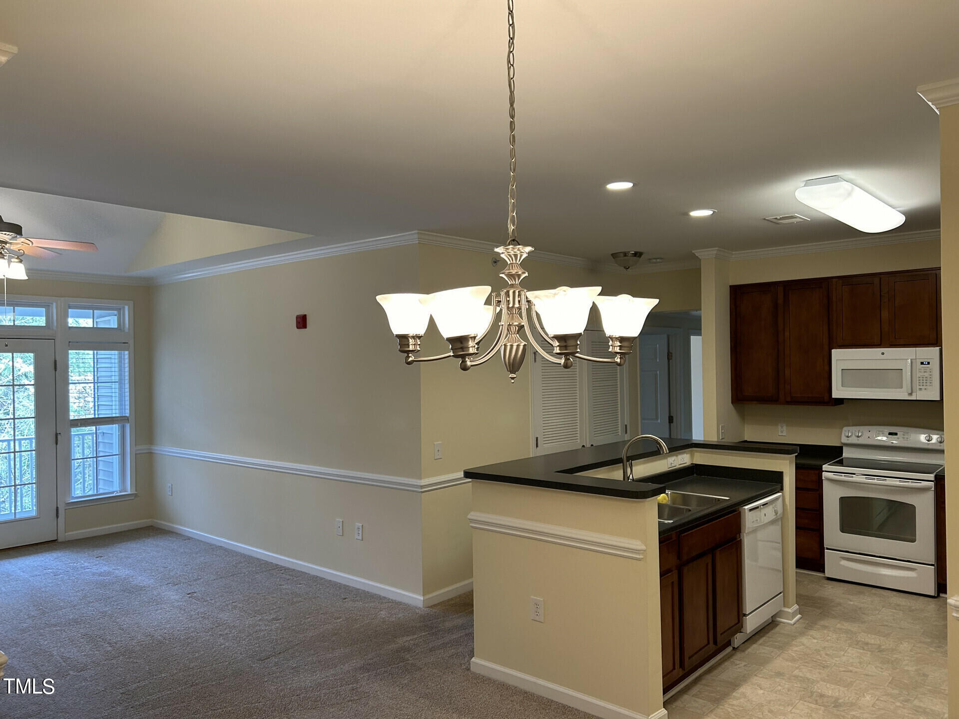 534 Weather Ridge Lane Cary, NC 27513 - Photo 6 of 32 534WeatherRidgeLn_40065_6