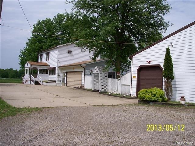 8222 Rich Road Mayville, MI 48744 - Photo 10 of 24 driveway.JPG