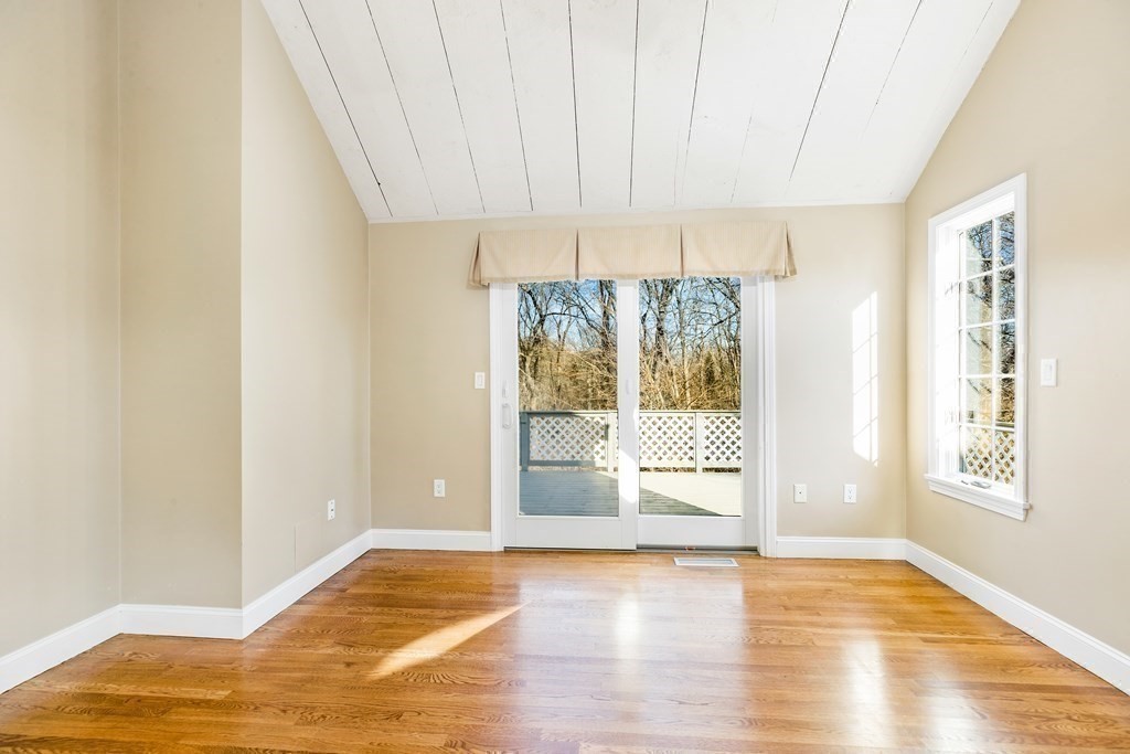 70 Thistle Patch Way, Unit 70 Hingham, MA 02043 - Photo 37 of 41 a view of an empty room and window
