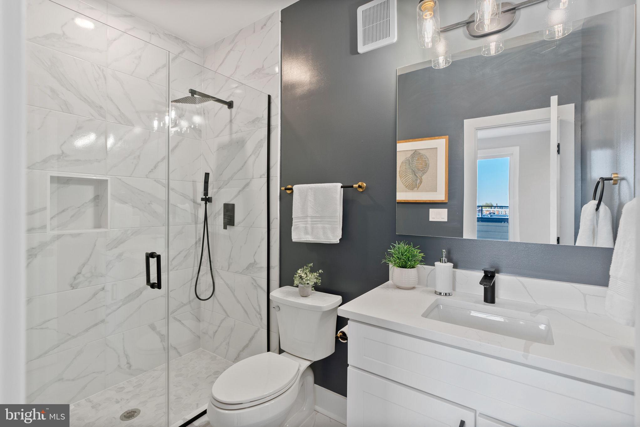 2019 M Street Northeast, Unit PH9 Washington, DC 20002 - Photo 24 of 34 Primary Bath