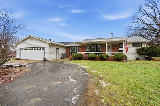 $365,000 | 2395 Johnson Road, North Branch, MI 48461