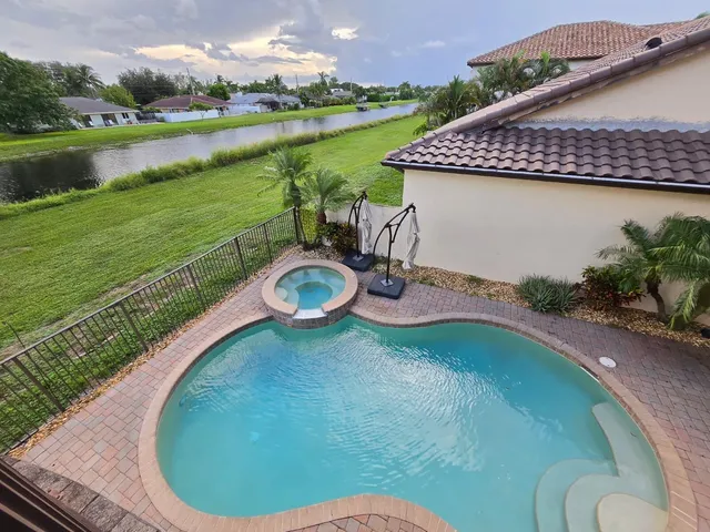 $900,000 | 4102 Artesa Drive, Boynton Beach, FL 33436