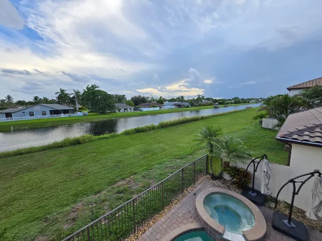 $900,000 | 4102 Artesa Drive, Boynton Beach, FL 33436