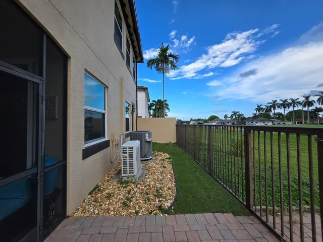 $900,000 | 4102 Artesa Drive, Boynton Beach, FL 33436