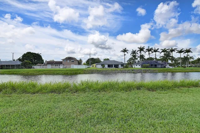 $900,000 | 4102 Artesa Drive, Boynton Beach, FL 33436