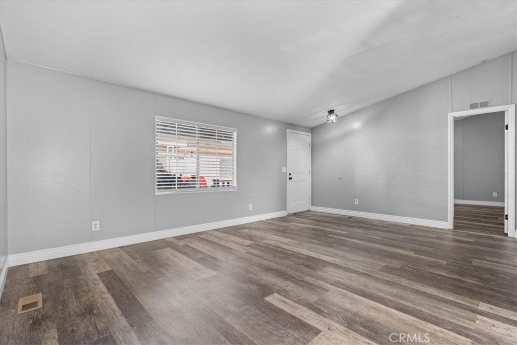 1855 East Riverside Drive, Unit 434 Ontario, CA 91761 - Photo 5 of 33