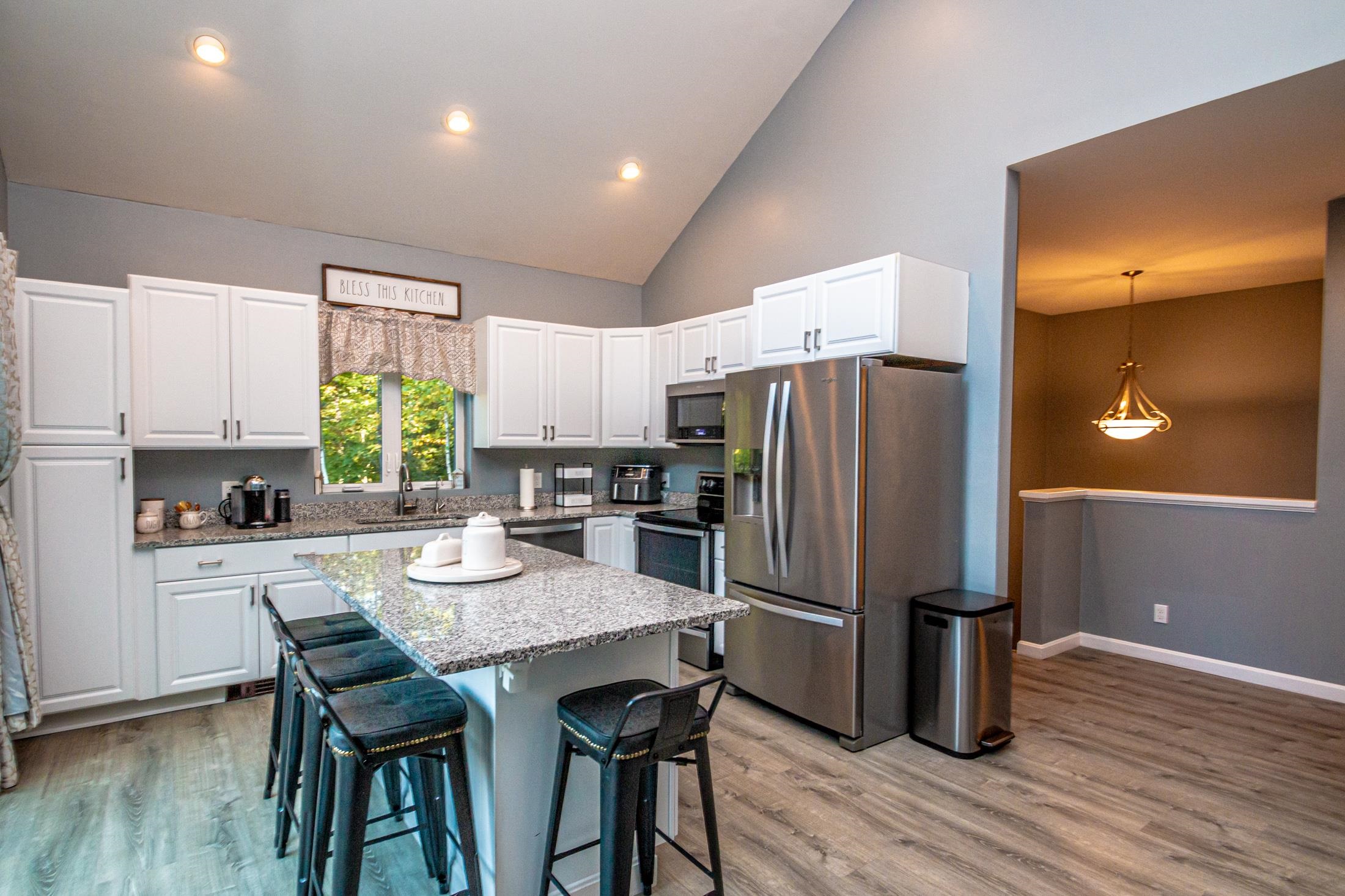 74 Garmish Road Conway, NH 03818 - Photo 3 of 42