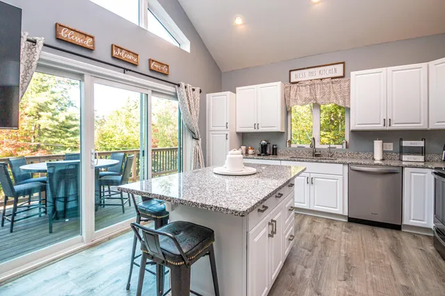 $585,000 | 74 Garmish Road, Conway, NH 03818