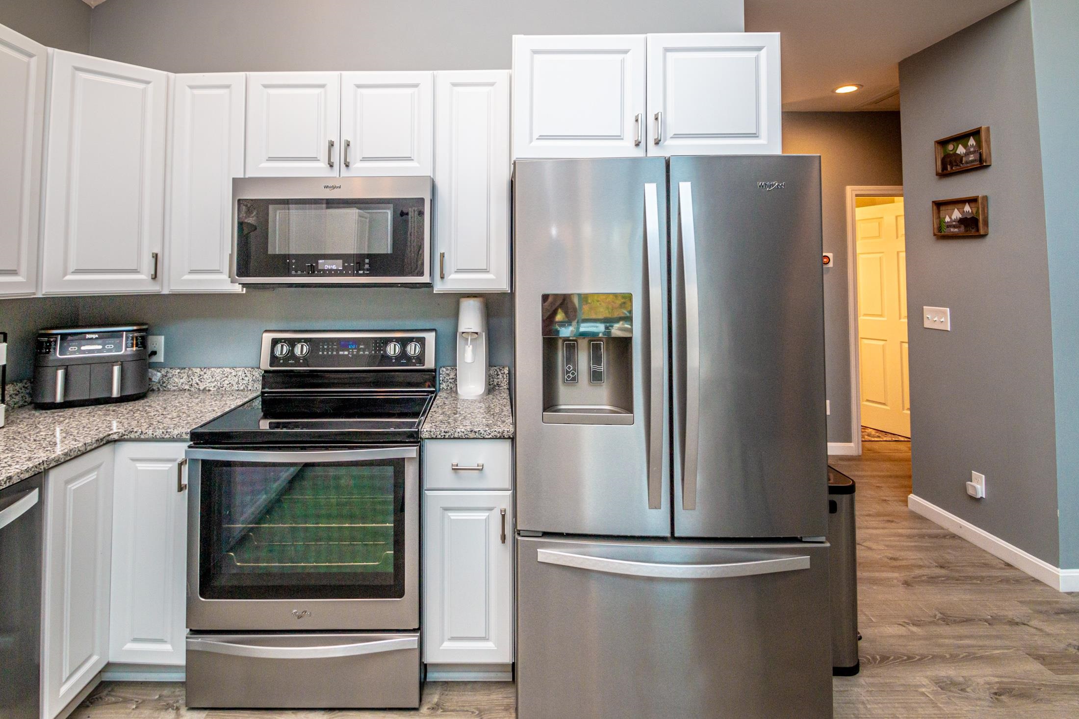 74 Garmish Road Conway, NH 03818 - Photo 5 of 42