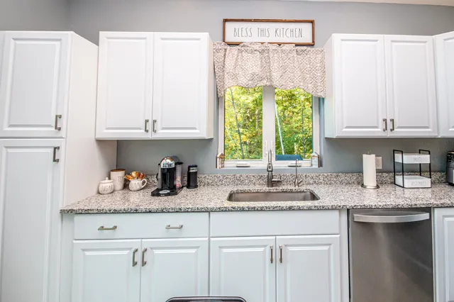 $585,000 | 74 Garmish Road, Conway, NH 03818