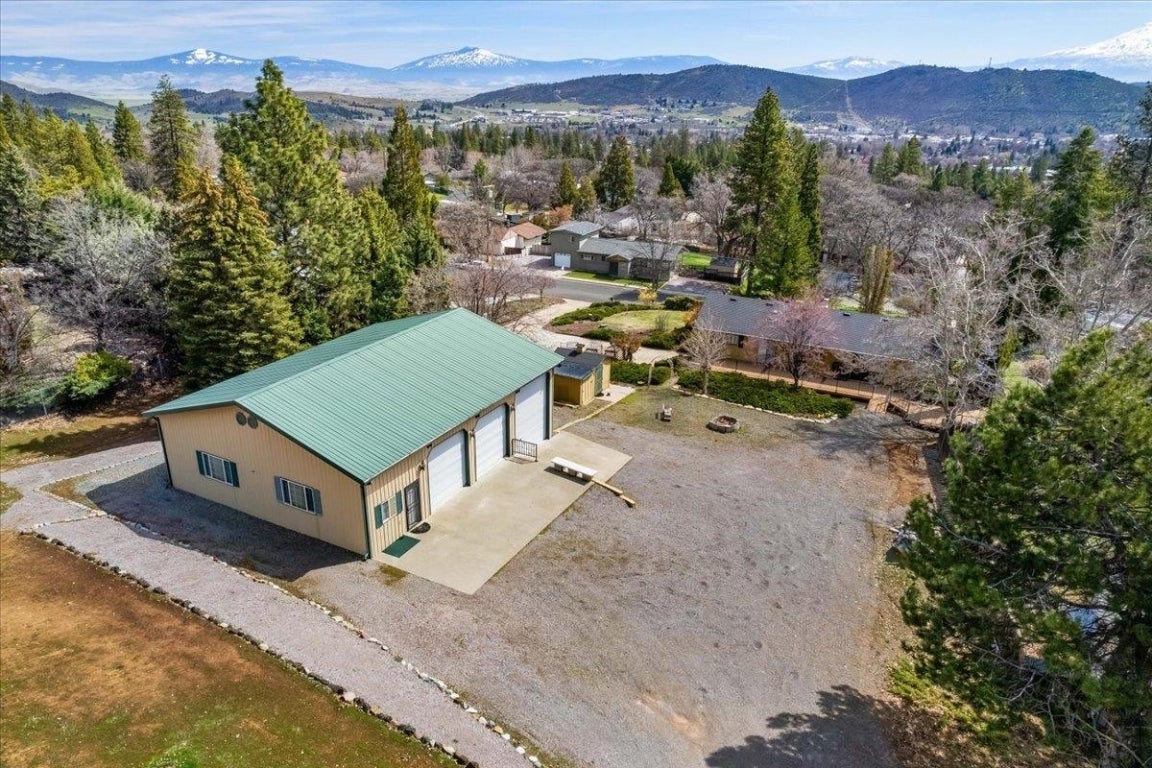 205 Humbug Road Yreka, CA 96097 - Photo 31 of 32 Gallery Image 31