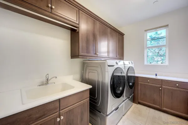 $2,475,000 | 11559 Sweet Willow Way, San Diego, CA 92131