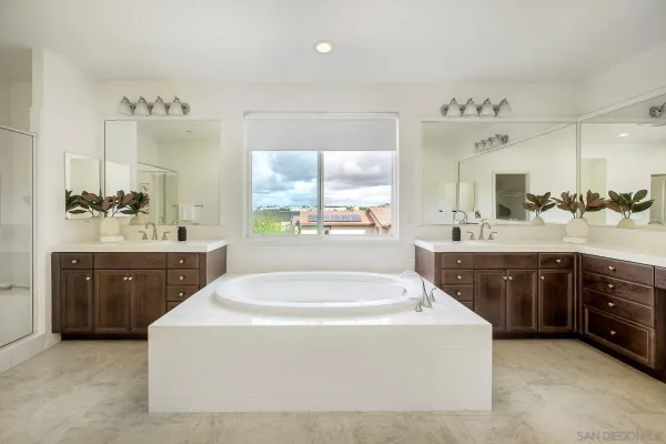 $2,475,000 | 11559 Sweet Willow Way, San Diego, CA 92131