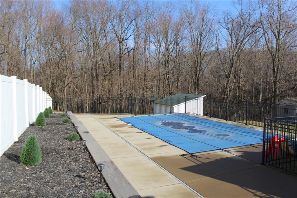 167 Freeport Road Butler, PA 16002 - Photo 4 of 24