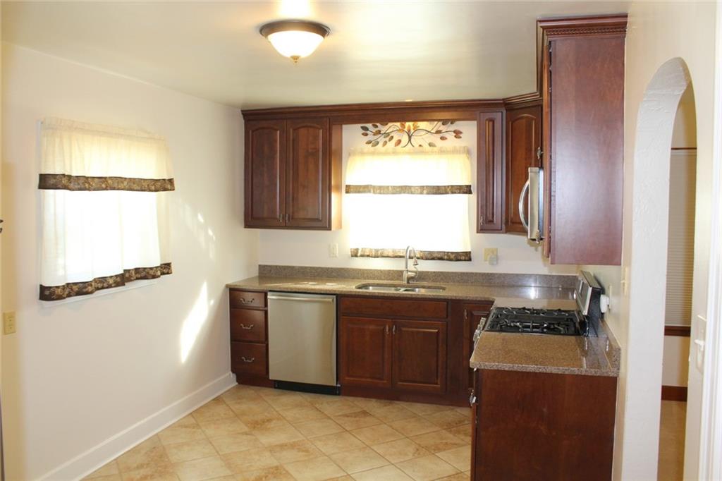167 Freeport Road Butler, PA 16002 - Photo 7 of 24