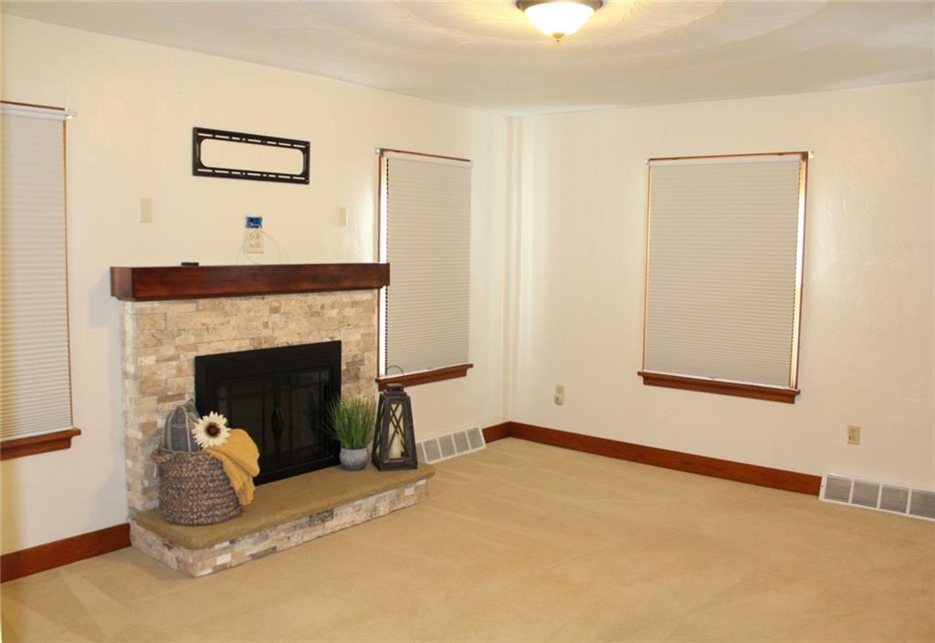 167 Freeport Road Butler, PA 16002 - Photo 9 of 24