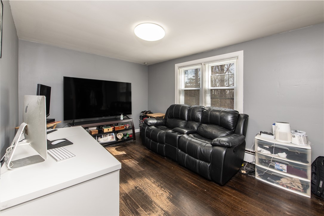 198 Knotty Oak Road Coventry, RI 02816 - Photo 10 of 26