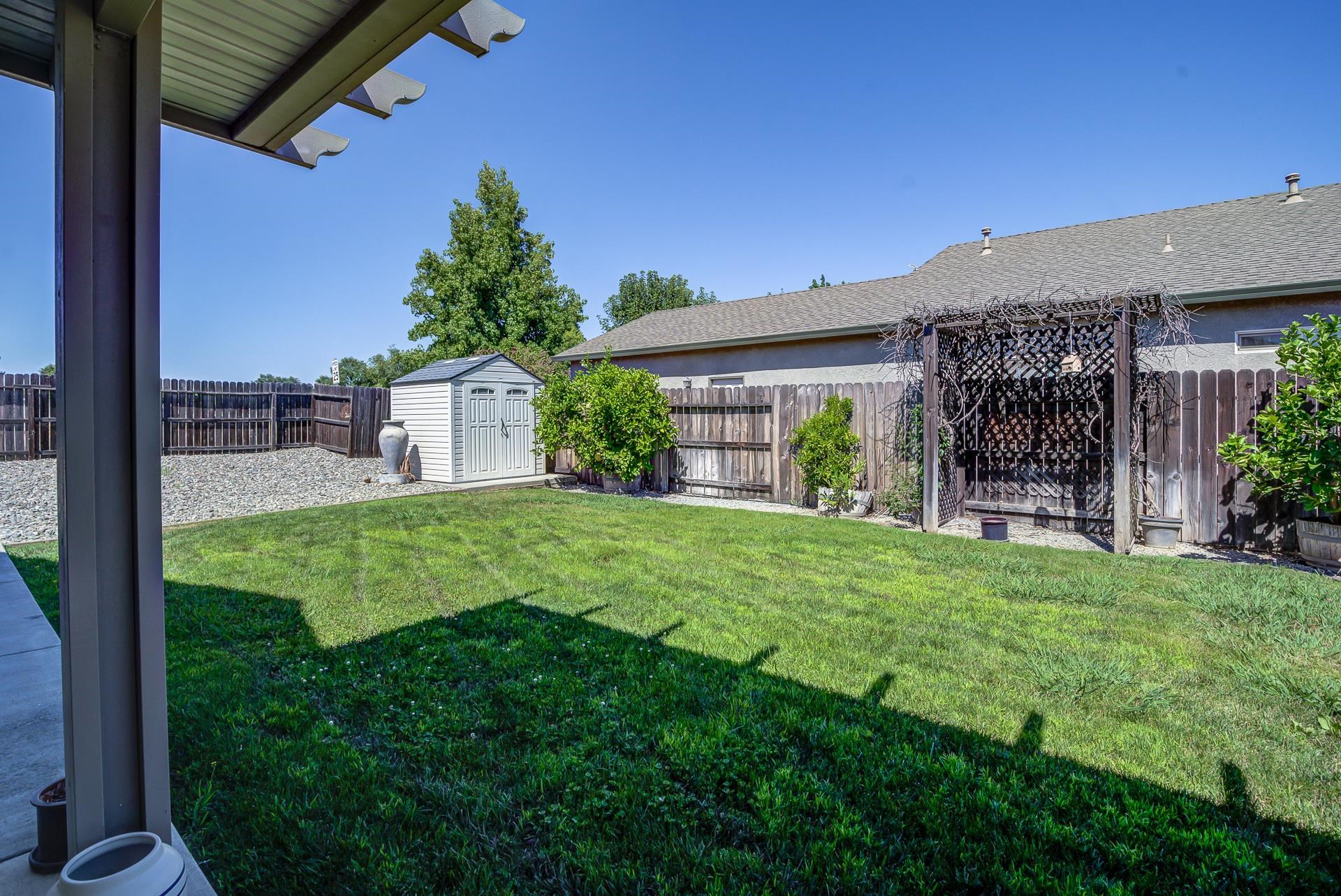 490 Springtime Lane Red Bluff, CA 96080 - Photo 37 of 40