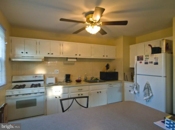415 Kemper Road Joppa, MD 21085 - Photo 11 of 26 Kitchen