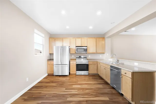 $2,845 | 13543 East Longview Avenue, Englewood, CO 80111