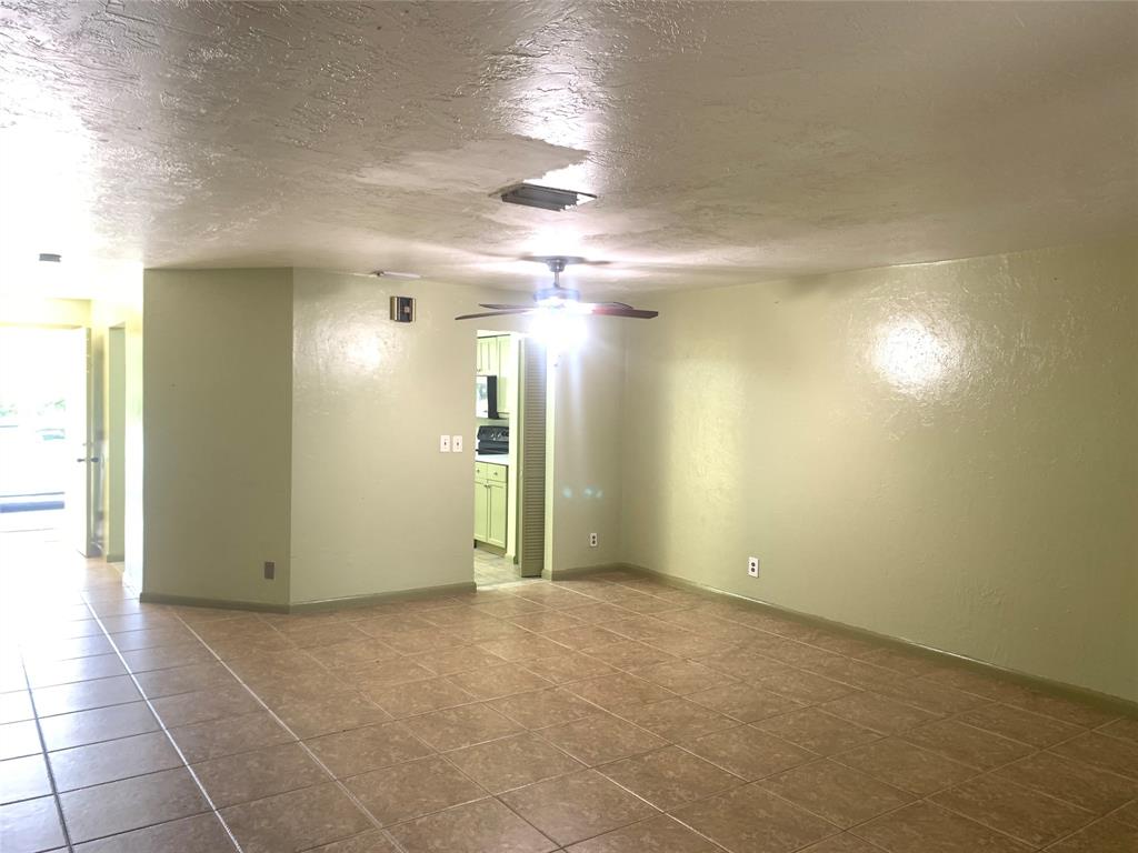 11571 Northwest 35th Street, Unit 11571 Coral Springs, FL 33065 - Photo 4 of 29 a view of an empty room