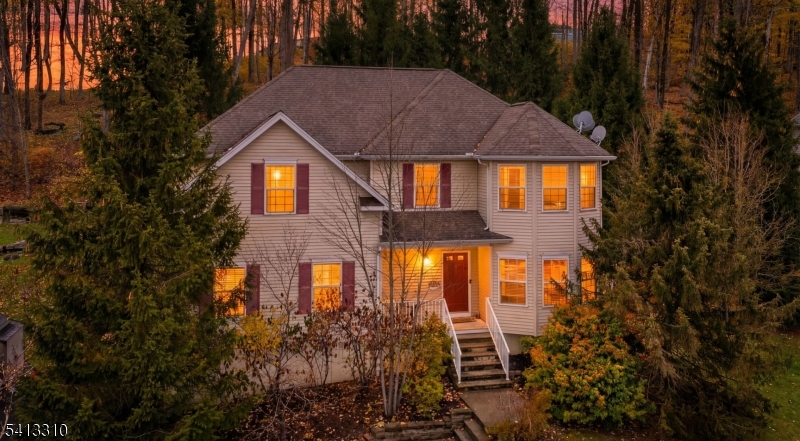 9 Poplar Court Hackettstown, NJ 07840 - Photo 1 of 50