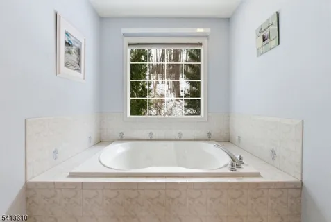 $650,000 | 9 Poplar Court, Hackettstown, NJ 07840