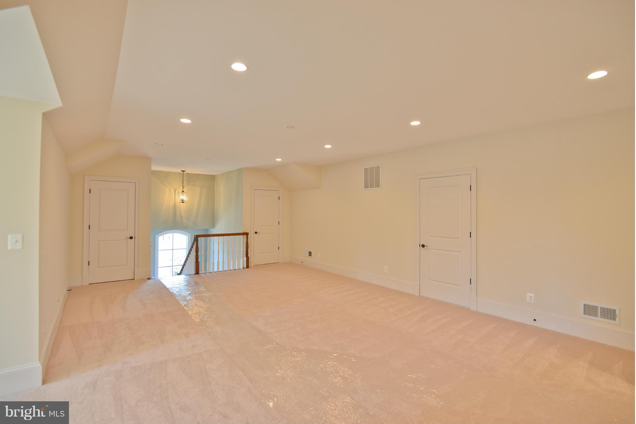 6215 Berkeley Road Alexandria, VA 22307 - Photo 17 of 30 Loft