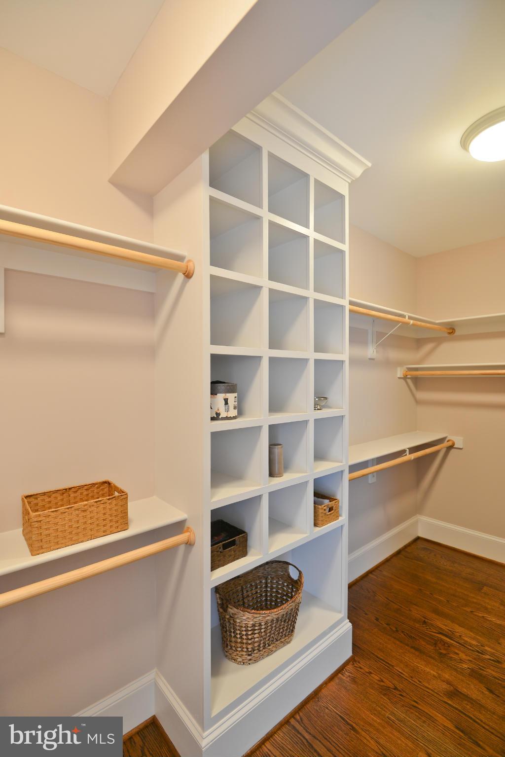 6215 Berkeley Road Alexandria, VA 22307 - Photo 19 of 30 Interior (General)