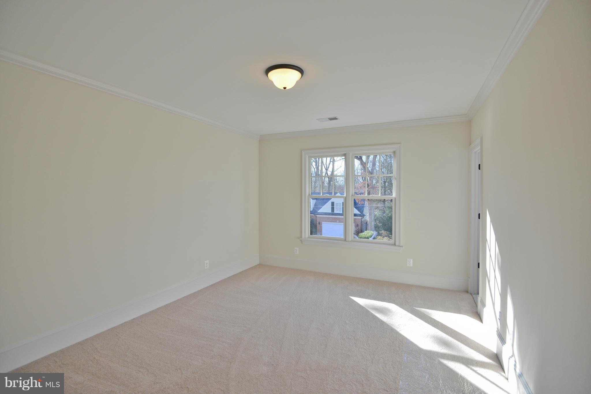 6215 Berkeley Road Alexandria, VA 22307 - Photo 21 of 30 Bedroom