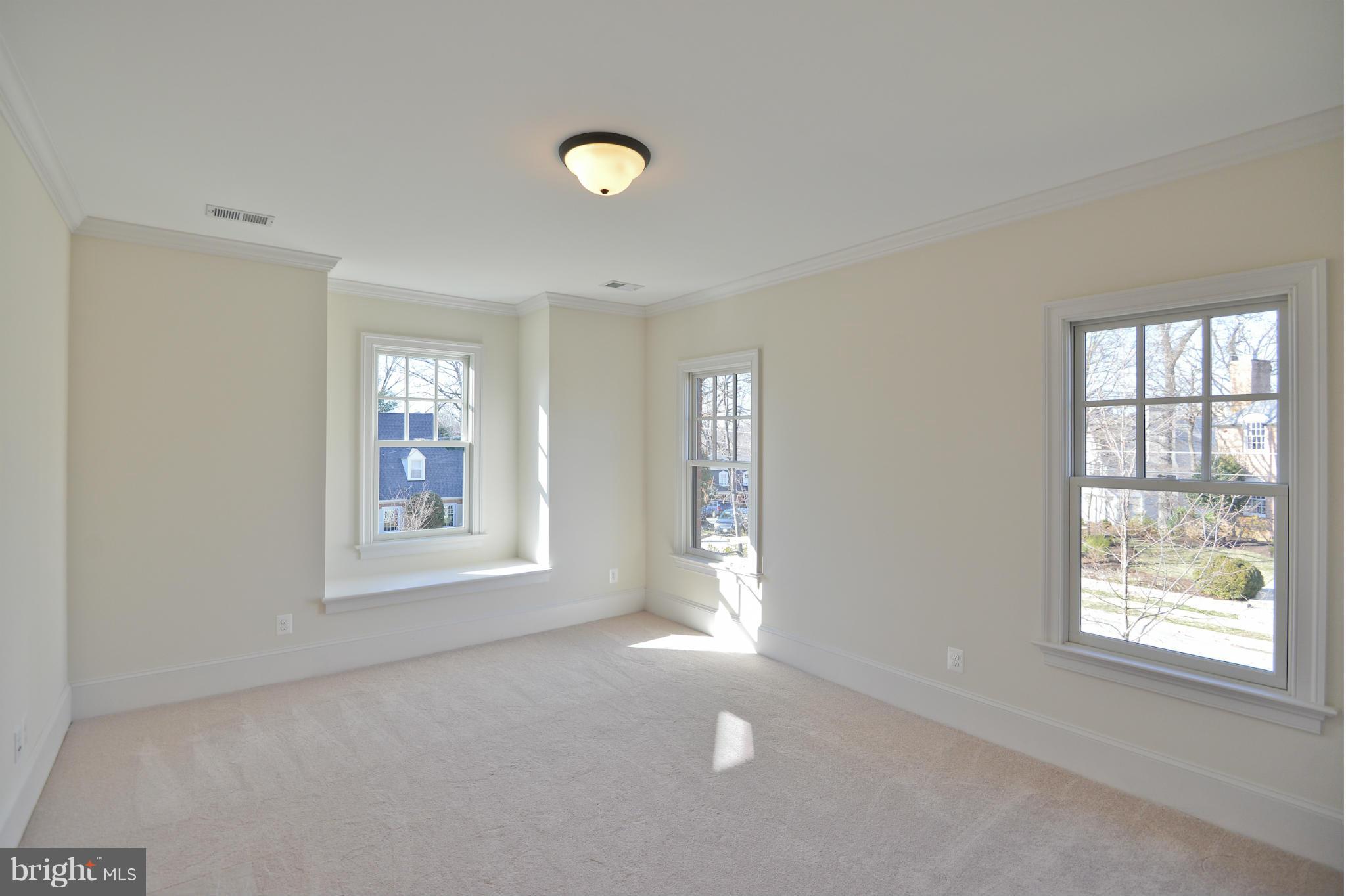 6215 Berkeley Road Alexandria, VA 22307 - Photo 26 of 30 Bedroom