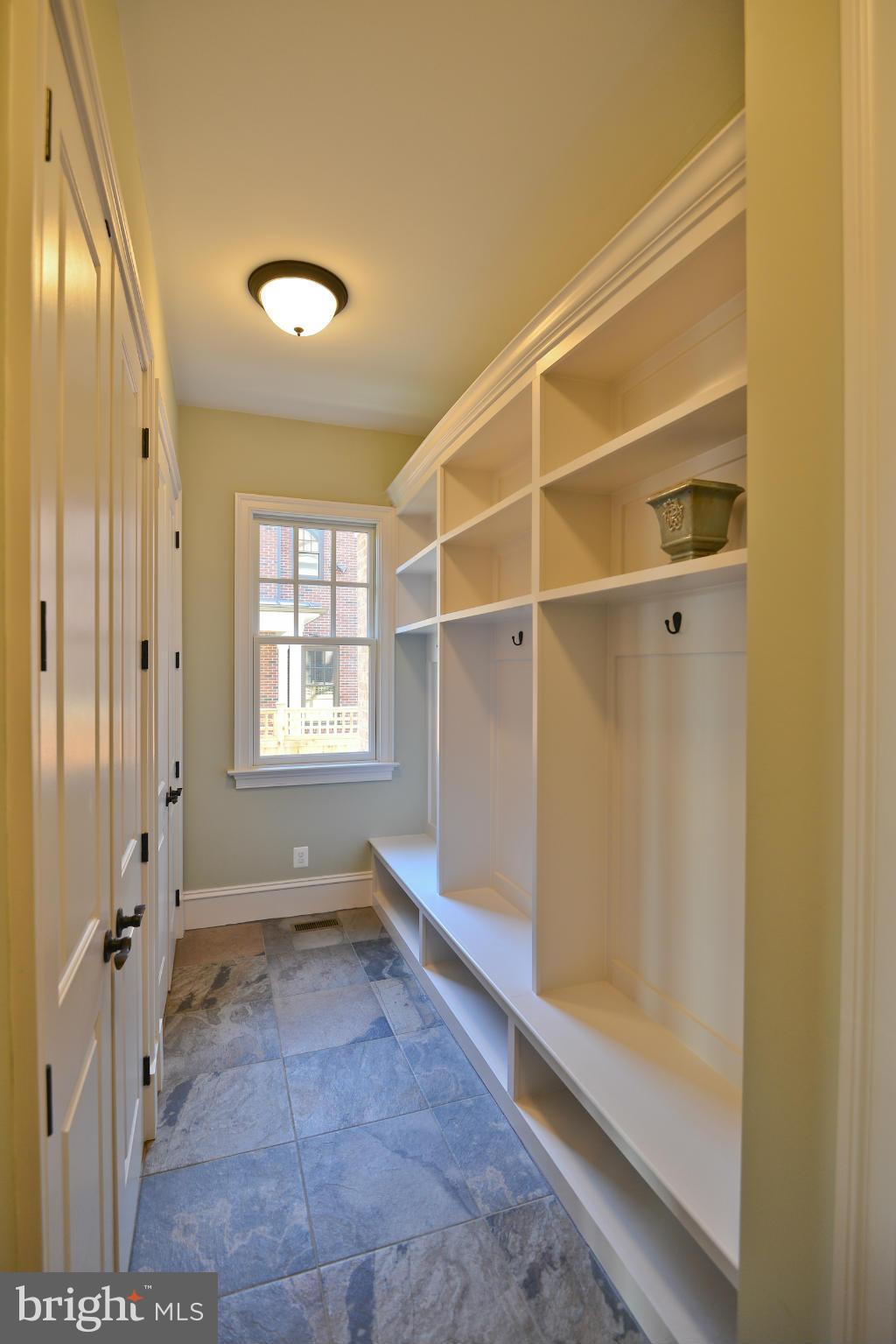 6215 Berkeley Road Alexandria, VA 22307 - Photo 28 of 30 Interior (General)