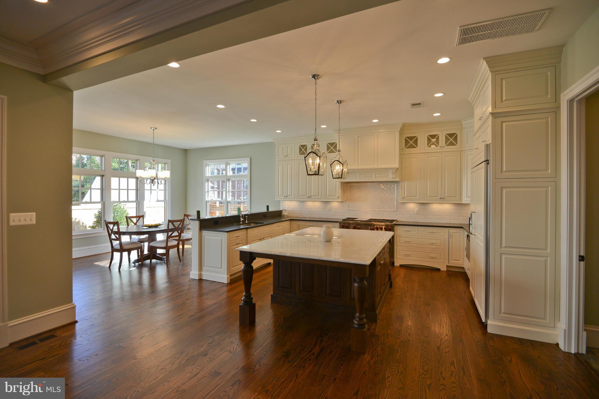 6215 Berkeley Road Alexandria, VA 22307 - Photo 7 of 30 Kitchen