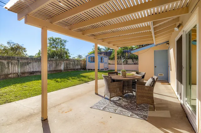 $1,295,000 | 7039 Del Norte Drive, Goleta, CA 93117