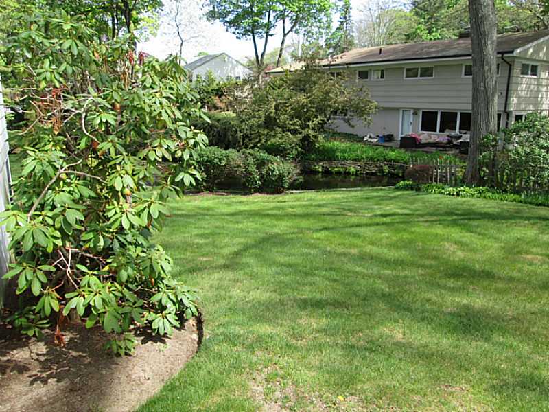 100 Cumberland Road Warwick, RI 02886 - Photo 10 of 17 Exterior Front.