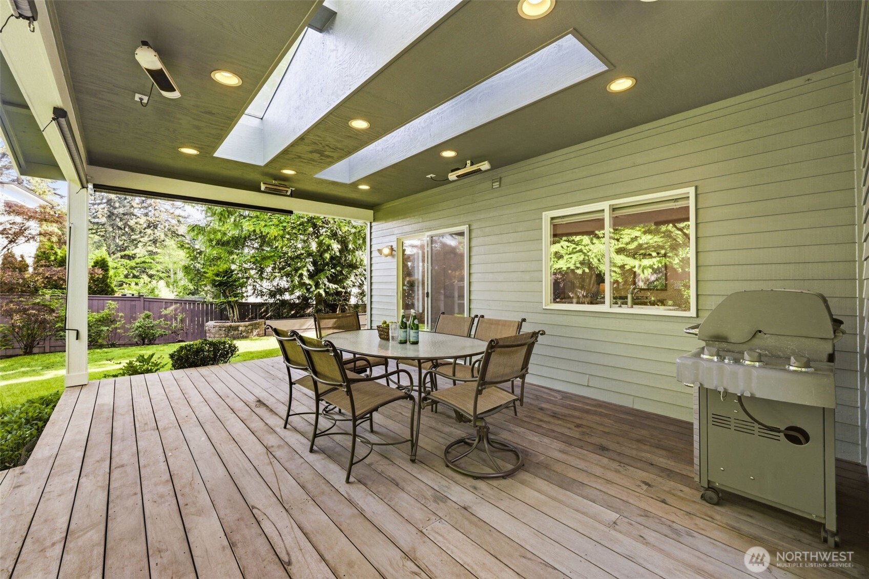 2401 Lyons Avenue Northeast Renton, WA 98059 - Photo 25 of 38