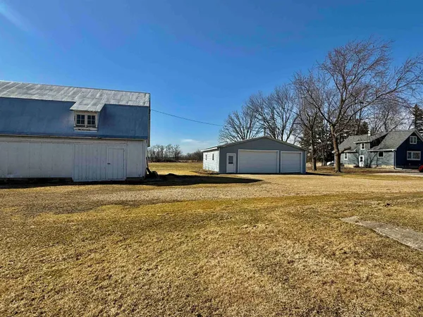 $369,980 | 9321 Highway 21, Omro, WI 54963