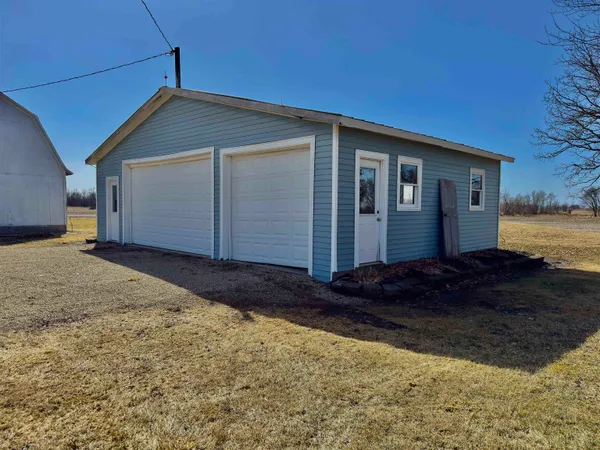 $369,980 | 9321 Highway 21, Omro, WI 54963