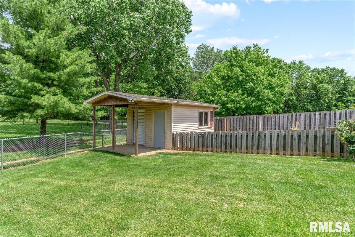 6808 Ninebark Drive Springfield, IL 62712 - Photo 41 of 45