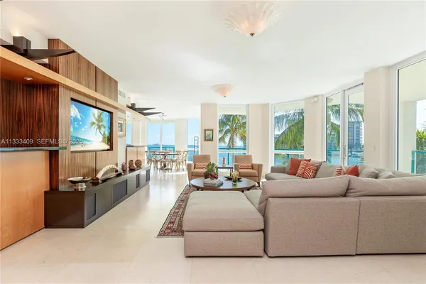 $5,650,000 | 1660 West Glencoe Street, Unit 302, Coconut Grove, FL 33133