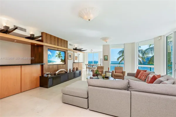 $5,650,000 | 1660 West Glencoe Street, Unit 302, Coconut Grove, FL 33133